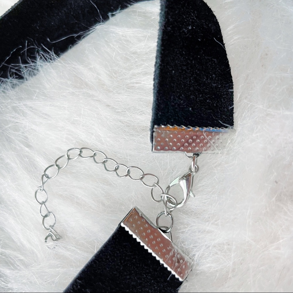 Black Suede Leather Choker Collar Goth Kawaii Street Style Punk Rock BDSM - Picture 2 of 2